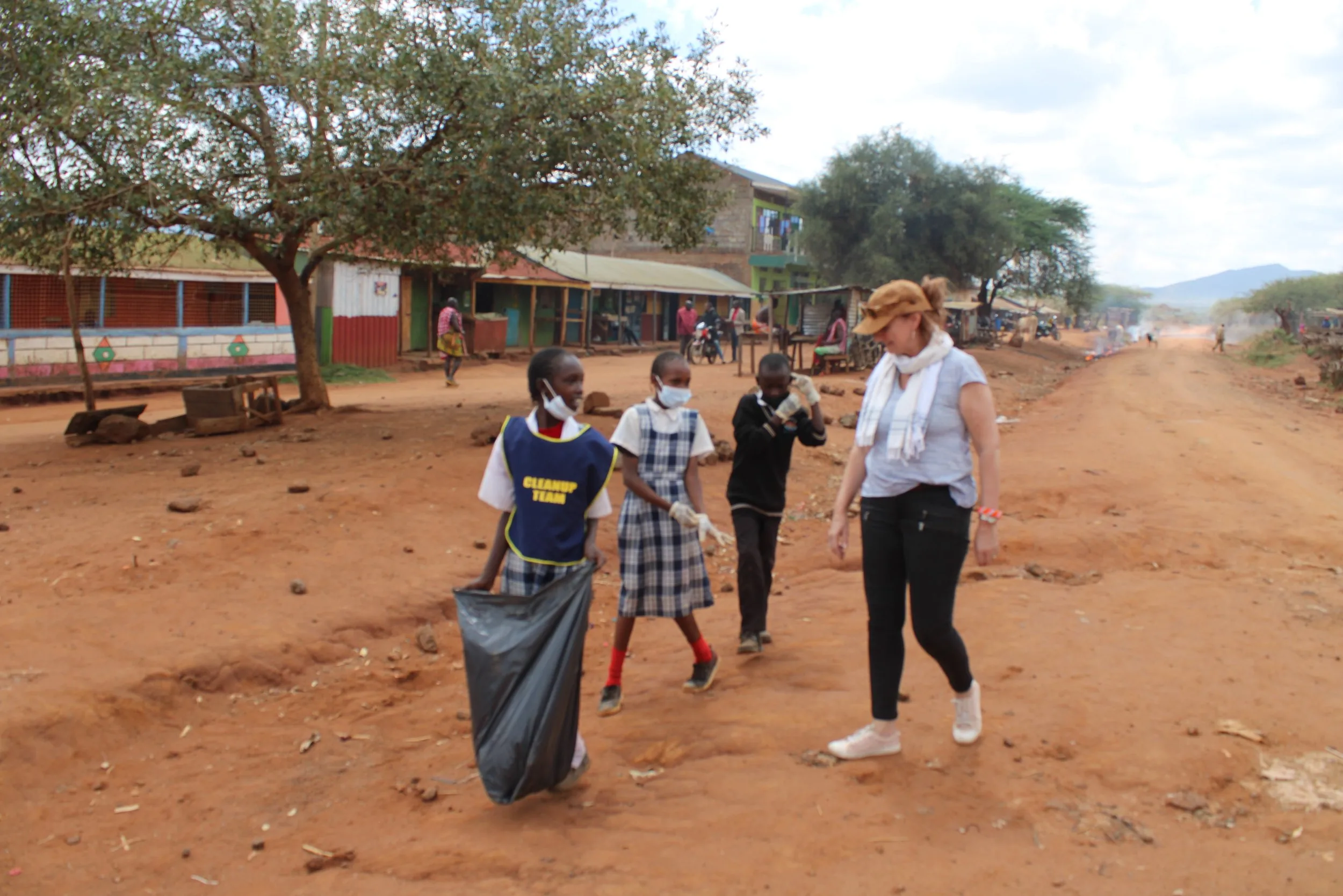 Saikeri clean-up: along the road.